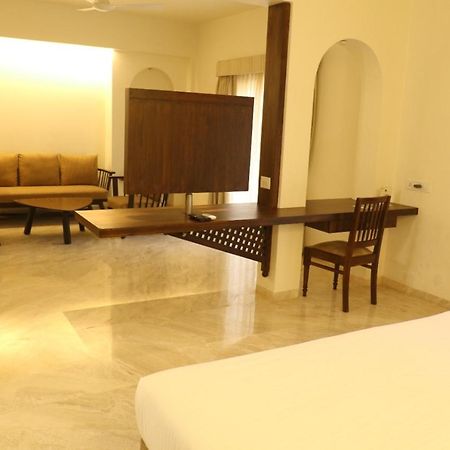 The Pavillion Hotel Kolhapur Eksteriør bilde