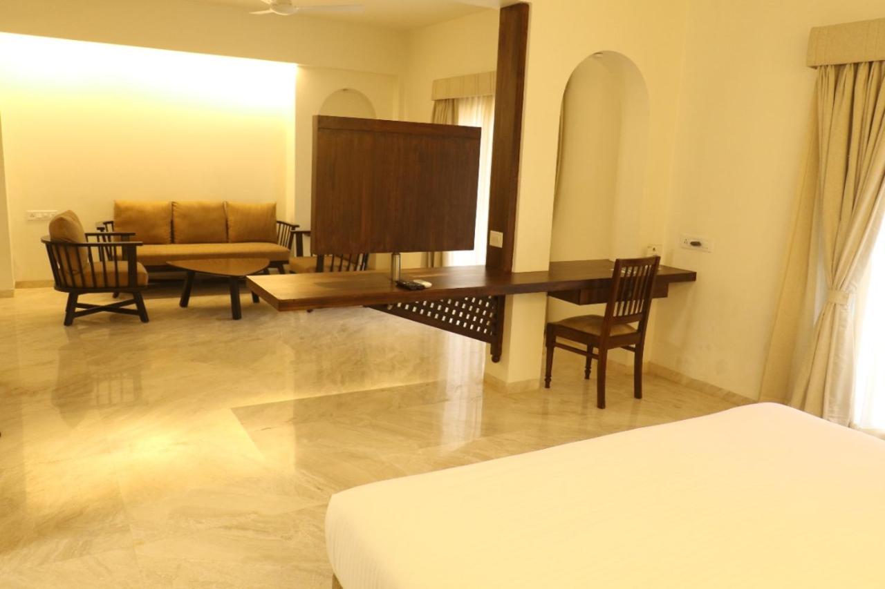 The Pavillion Hotel Kolhapur Eksteriør bilde