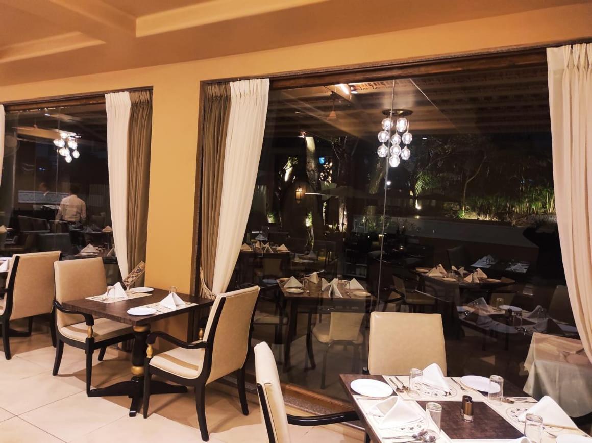 The Pavillion Hotel Kolhapur Eksteriør bilde