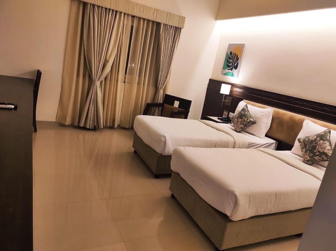 The Pavillion Hotel Kolhapur Eksteriør bilde