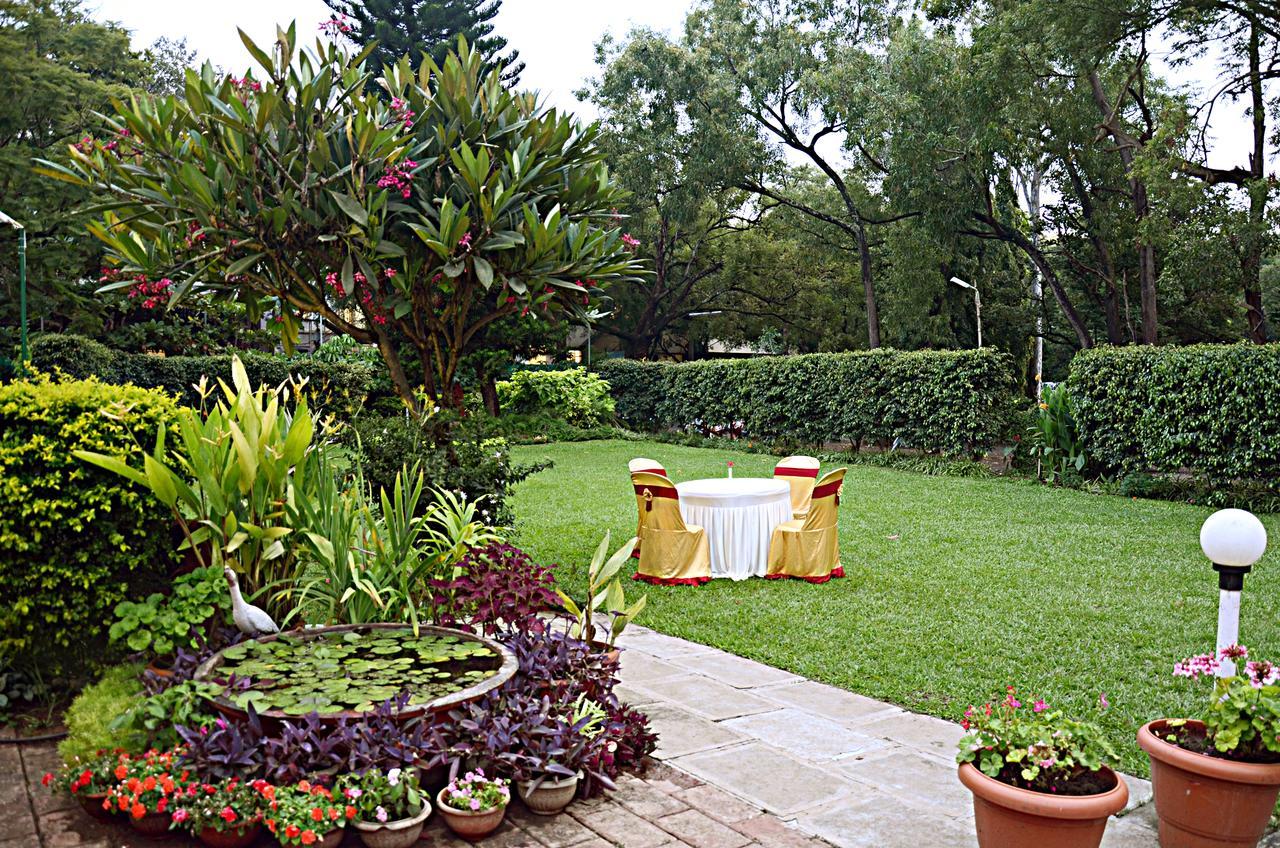 The Pavillion Hotel Kolhapur Eksteriør bilde