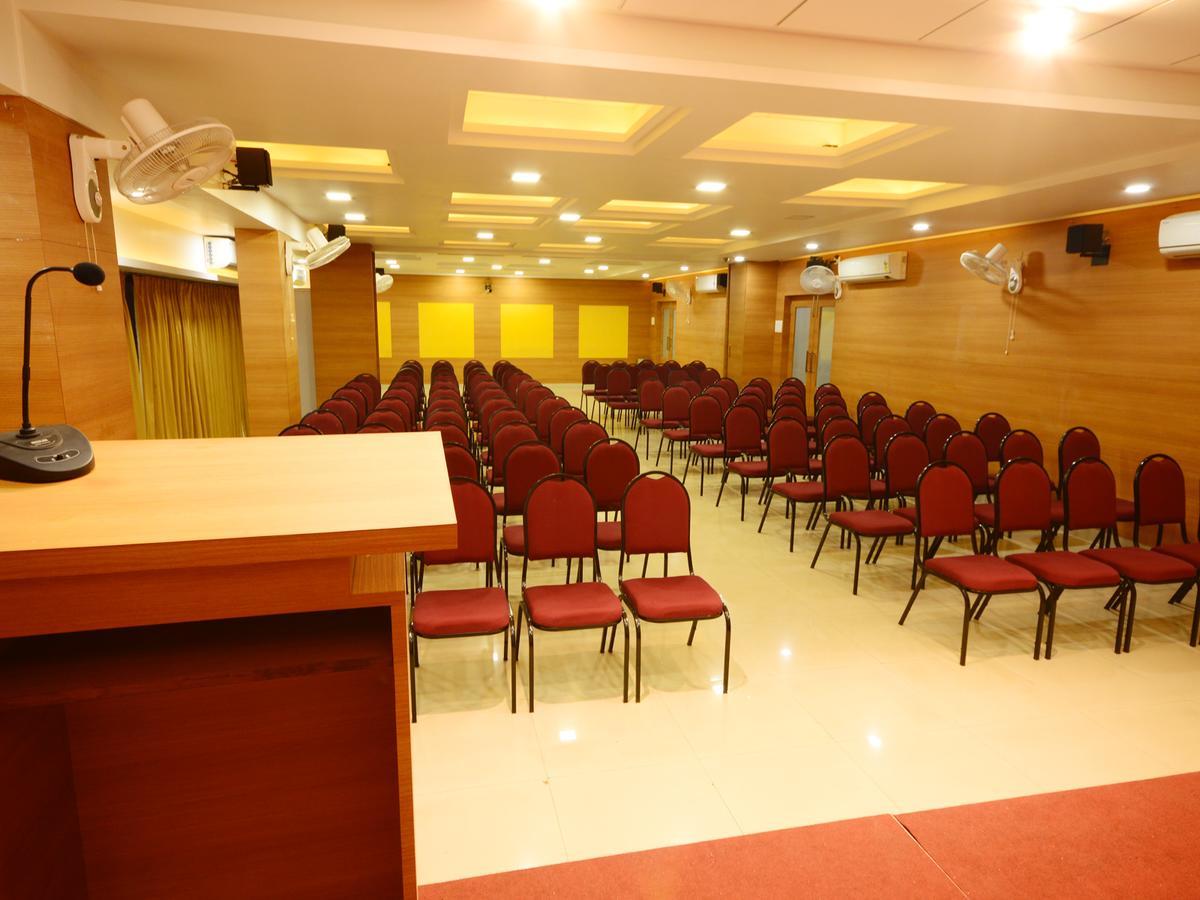 The Pavillion Hotel Kolhapur Eksteriør bilde